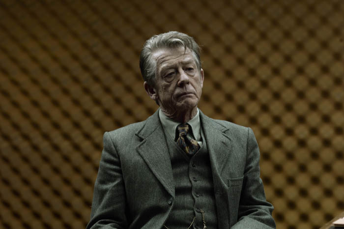 Köstebek : Fotoğraf Tomas Alfredson, John Hurt