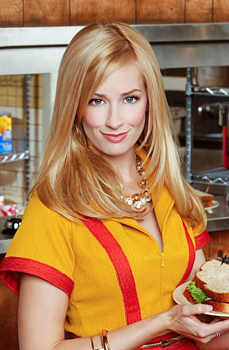 2 Broke Girls : Fotoğraf Beth Behrs