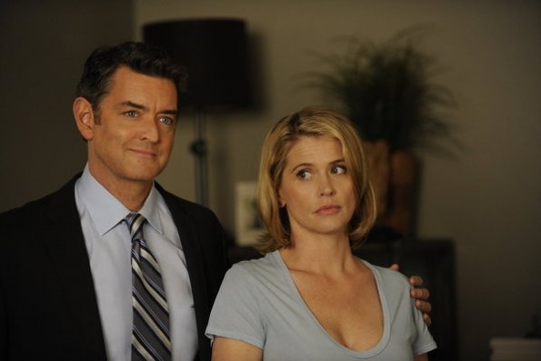 Psych : Fotoğraf Kristy Swanson, Timothy Omundson