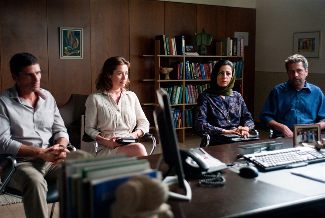 Fotoğraf Pascal Elbé, Emmanuelle Devos, Areen Omari, Khalifa Natour