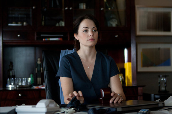 Saving Hope : Fotoğraf Erica Durance