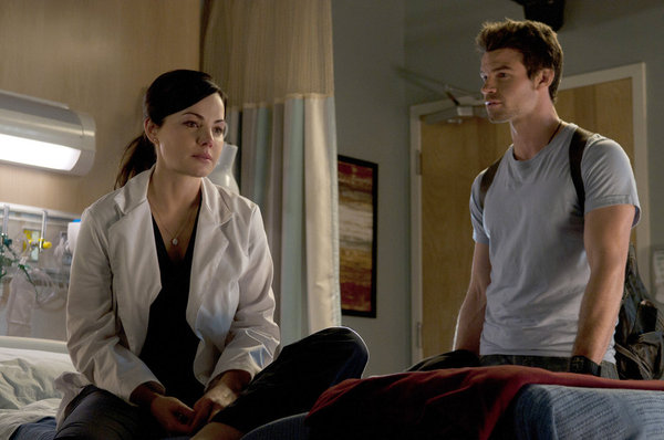 Saving Hope : Fotoğraf Daniel Gillies, Erica Durance