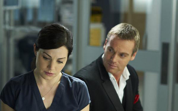 Saving Hope : Fotoğraf Erica Durance, Michael Shanks (I)