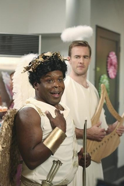 Don't Trust The B---- in Apartment 23 : Fotoğraf Ray Ford, James Van Der Beek