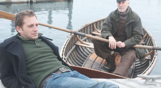 Hide Away : Fotoğraf