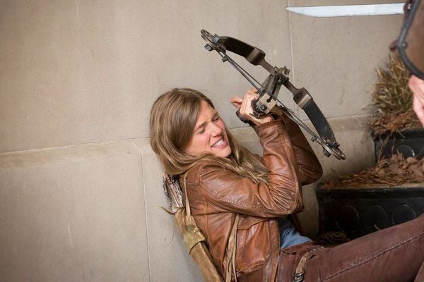 Revolution (2012) : Fotoğraf Tracy Spiridakos