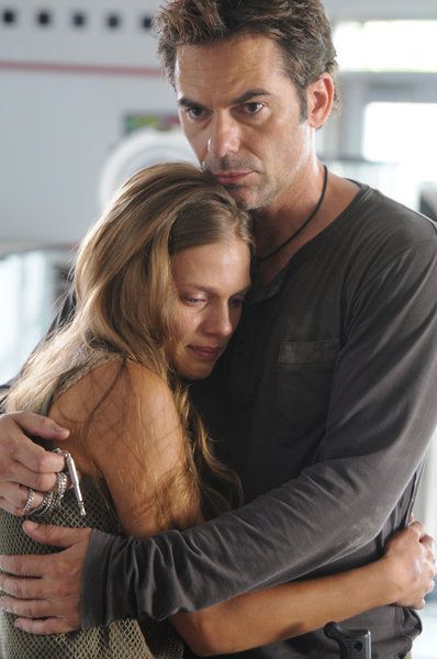 Revolution (2012) : Fotoğraf Tracy Spiridakos, Billy Burke