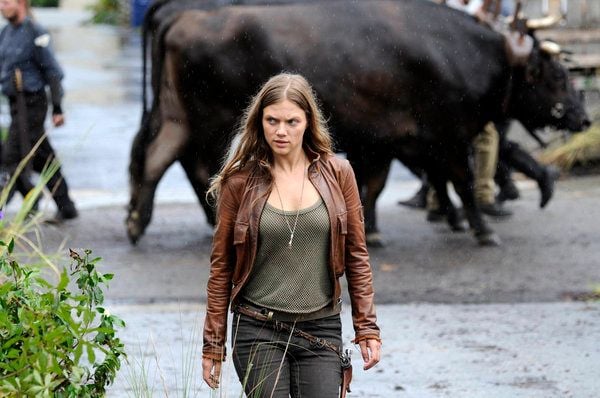 Revolution (2012) : Fotoğraf Tracy Spiridakos