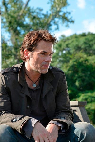 Revolution (2012) : Fotoğraf Billy Burke