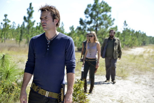 Revolution (2012) : Fotoğraf Tracy Spiridakos, Billy Burke, Zak Orth