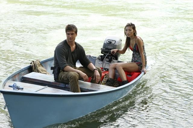 Last Resort : Fotoğraf Daniel Lissing, Dichen Lachman