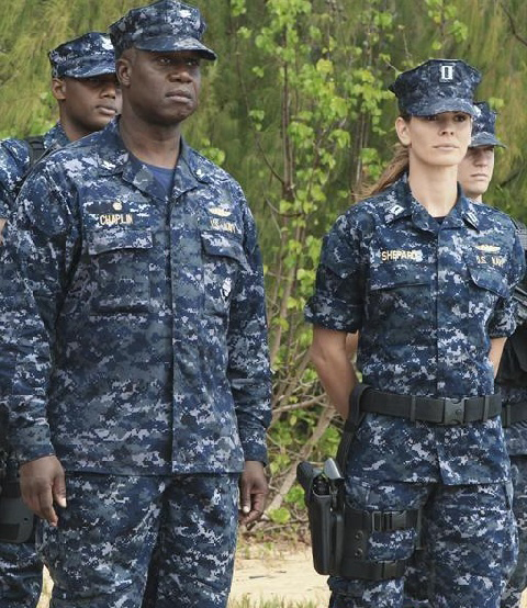 Last Resort : Fotoğraf Daisy Betts, Andre Braugher