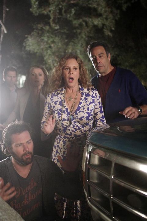 How To Live With Your Parents (For The Rest of Your Life) : Fotoğraf Elizabeth Perkins, Jon Dore, Brad Garrett