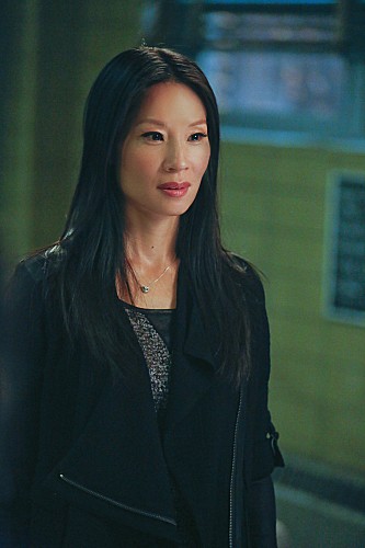 Elementary : Fotoğraf Lucy Liu