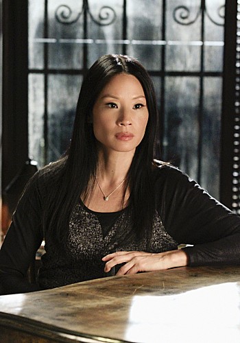 Elementary : Fotoğraf Lucy Liu