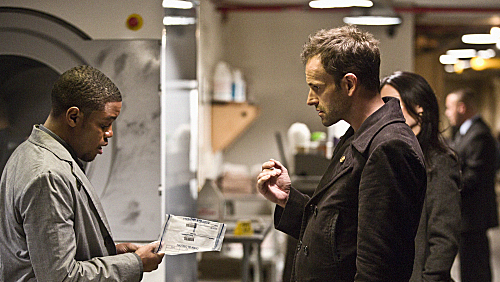 Elementary : Fotoğraf Jon Michael Hill, Jonny Lee Miller