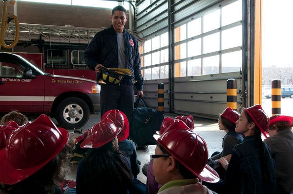 Chicago Fire : Fotoğraf Charlie Barnett