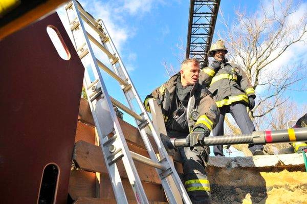 Chicago Fire : Fotoğraf Eamonn Walker, David Eigenberg