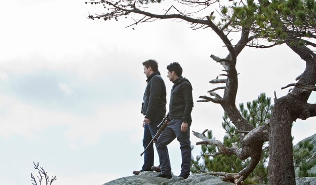 Primeval: New World : Fotoğraf Danny Rahim, Niall Matter