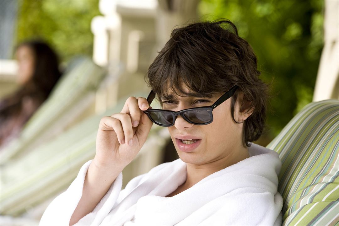 Saftirik Greg'in Günlüğü: İşte Şimdi Yandık : Fotoğraf Devon Bostick