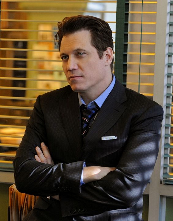 Golden Boy : Fotoğraf Holt McCallany