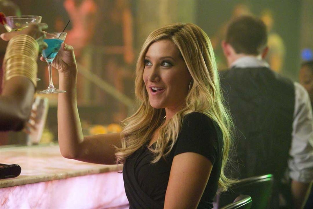 Korkunç Bir Film 5 : Fotoğraf Ashley Tisdale