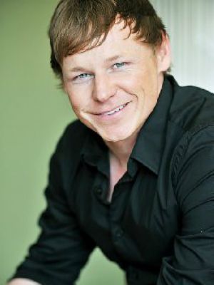 Afiş Corby Sullivan