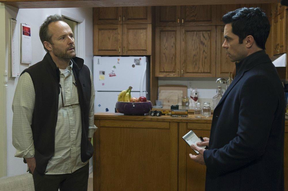 Fotoğraf John Benjamin Hickey, Danny Pino