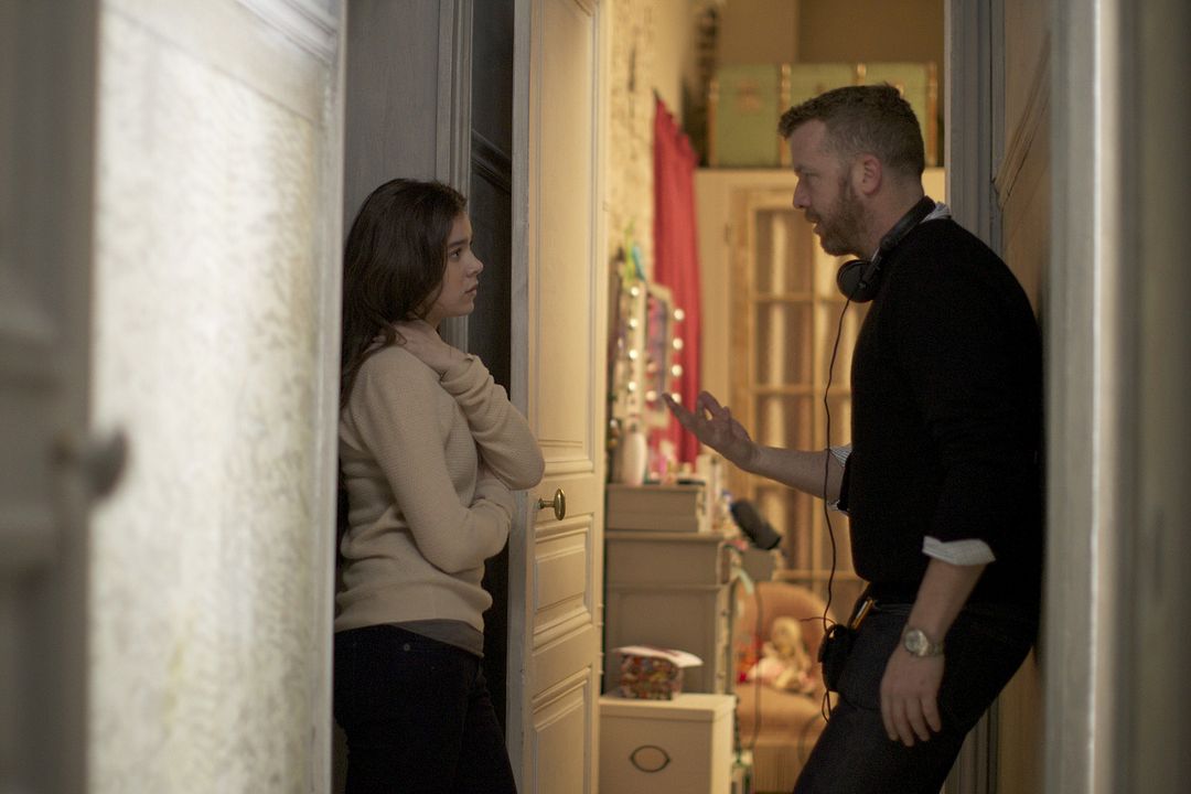 Son 3 Gün : Fotoğraf McG, Hailee Steinfeld