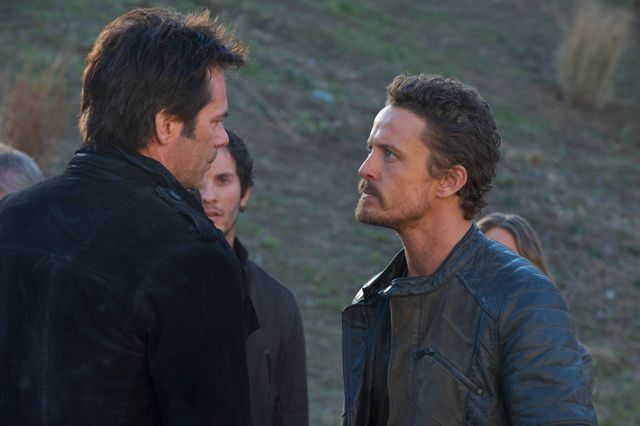 Fotoğraf David Lyons, Billy Burke