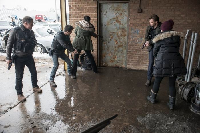 Fotoğraf Jason Beghe, Patrick John Flueger, Jon Seda