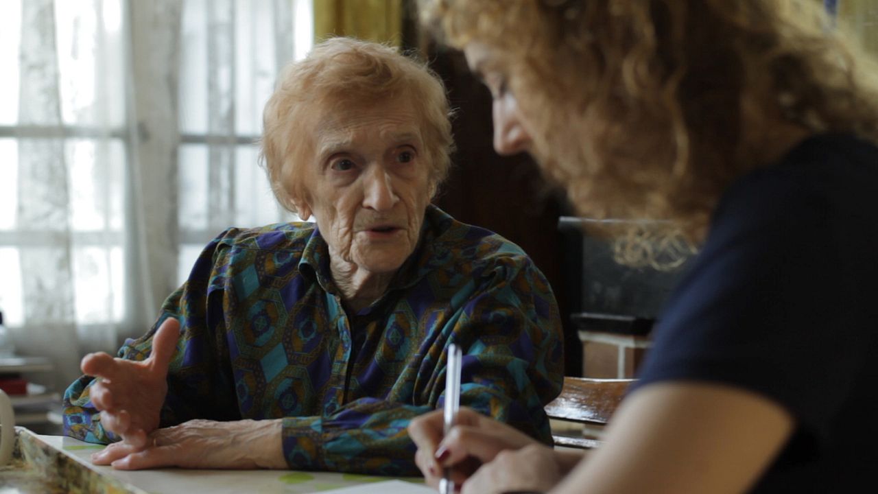 Fotoğraf Joséphine de Meaux, Renée Le Calm