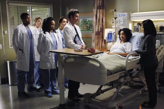 Fotoğraf Jerrika Hinton, Gaius Charles, Patrick Dempsey, Camilla Luddington, Tessa Ferrer