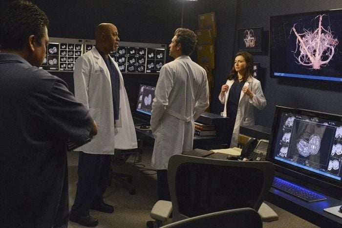 Fotoğraf Caterina Scorsone, Patrick Dempsey, James Pickens Jr.