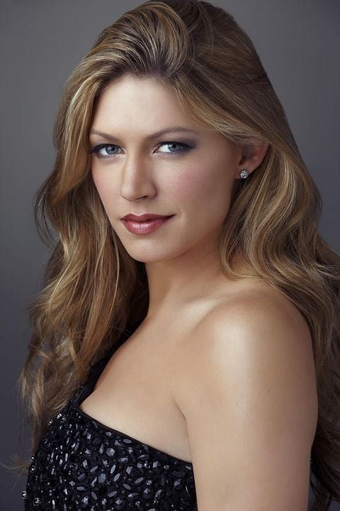 Fotoğraf Jes Macallan