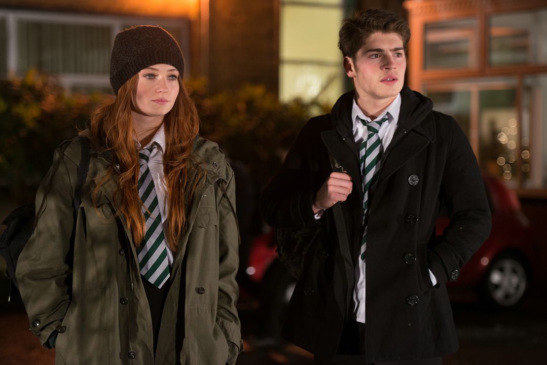 İçimdeki Ben : Fotoğraf Gregg Sulkin, Sophie Turner