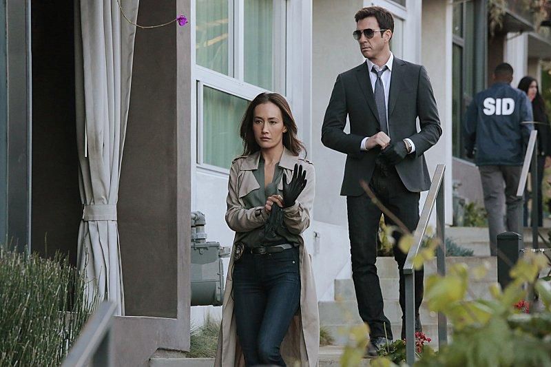 Fotoğraf Dylan McDermott, Maggie Q
