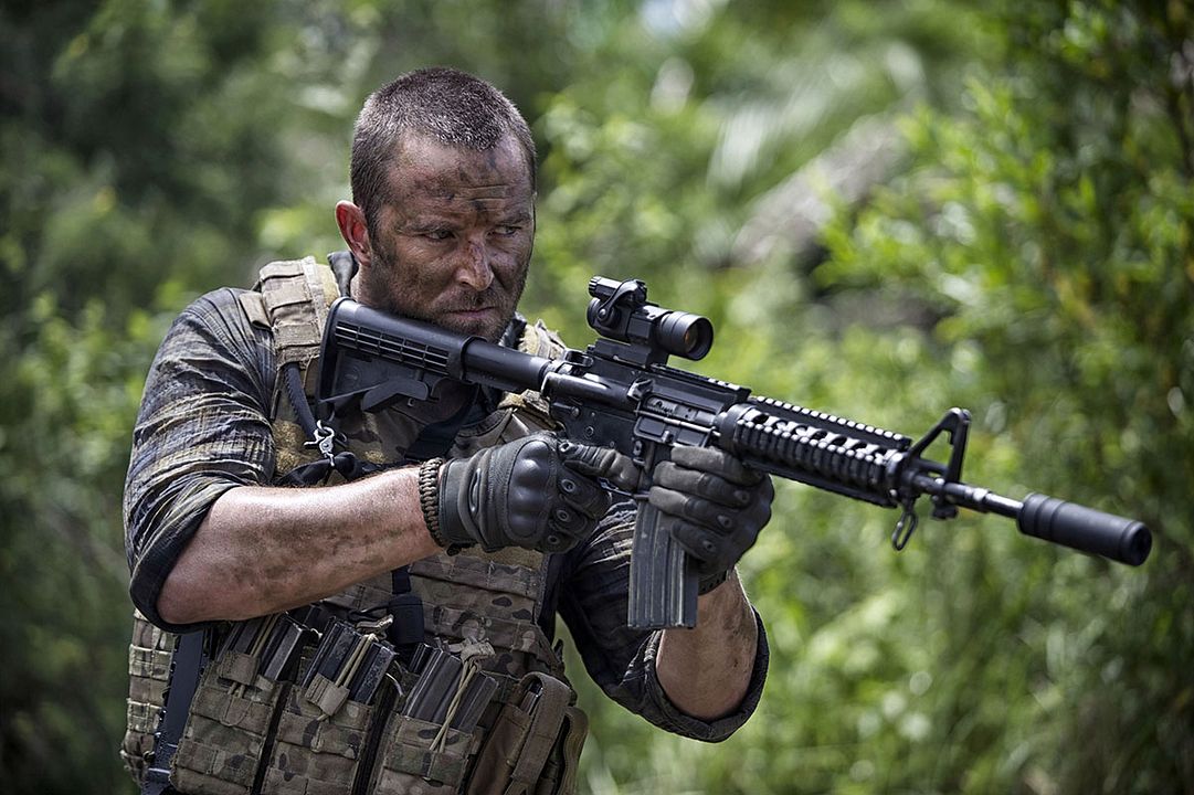 Fotoğraf Sullivan Stapleton