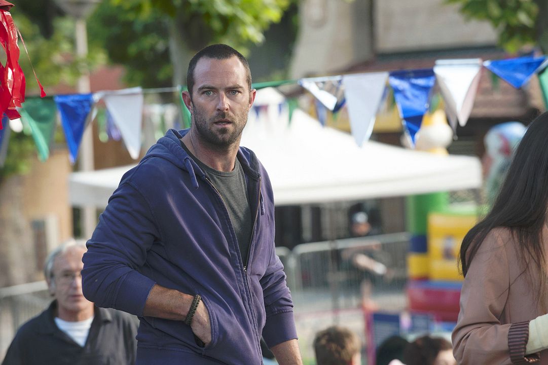 Fotoğraf Sullivan Stapleton