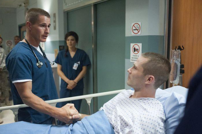 The Night Shift : Fotoğraf Luke MacFarlane, Brendan Fehr