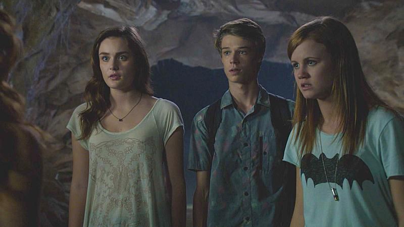 Fotoğraf Colin Ford, Mackenzie Lintz, Grace Victoria Cox