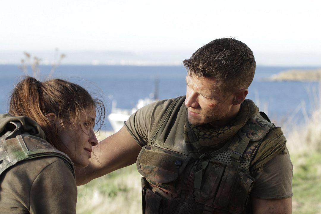 Fotoğraf Mercedes Mason, Chad Michael Collins