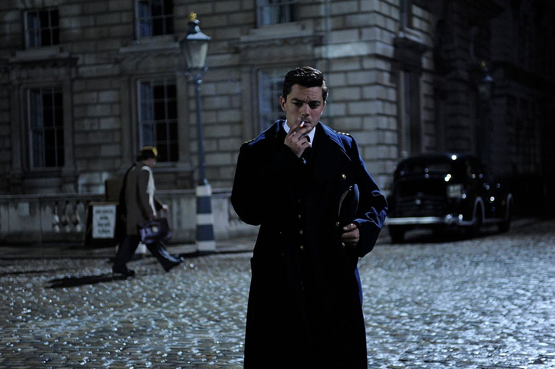 Fotoğraf Dominic Cooper