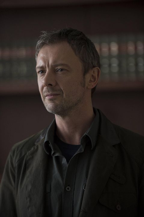 Intruders : Fotoğraf John Simm