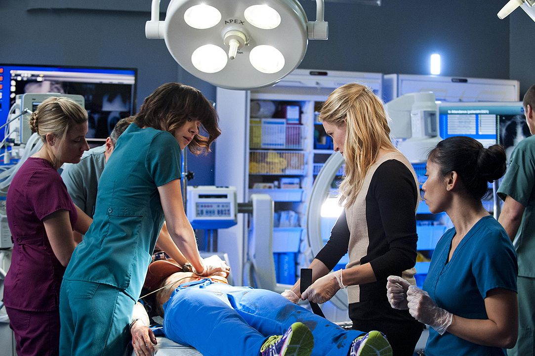 Saving Hope : Fotoğraf Erica Durance