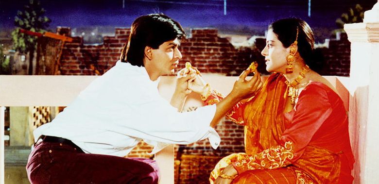 Dilwale Dulhania Le Jayenge : Fotoğraf Kajol Devgn, Shah Rukh Khan