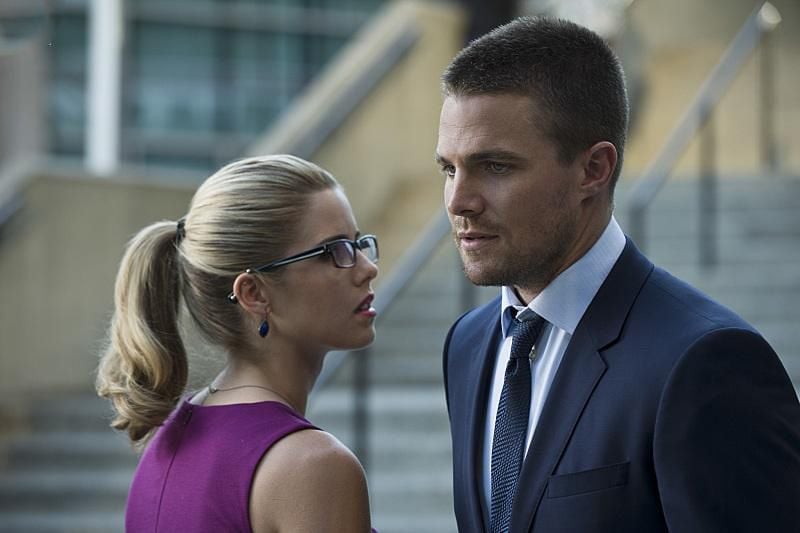 Arrow : Fotoğraf Stephen Amell, Emily Bett Rickards