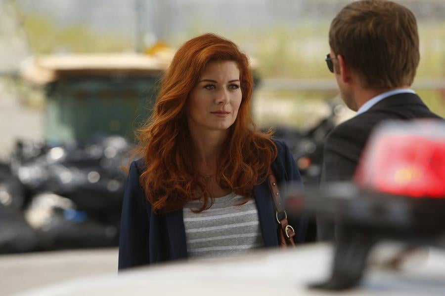 The Mysteries of Laura : Fotoğraf Debra Messing