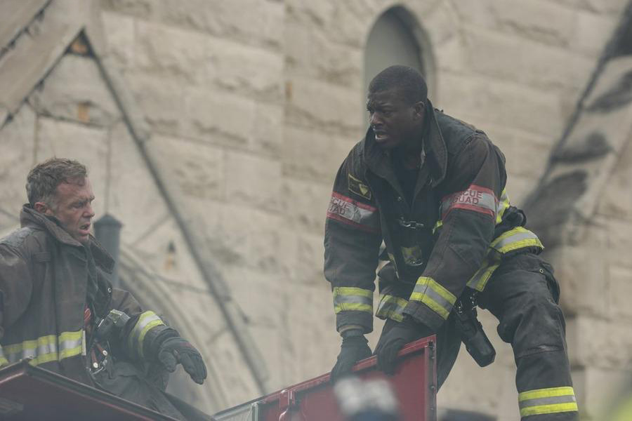 Chicago Fire : Fotoğraf Edwin Hodge, David Eigenberg