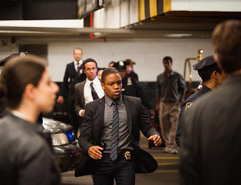 Elementary : Fotoğraf Jon Michael Hill